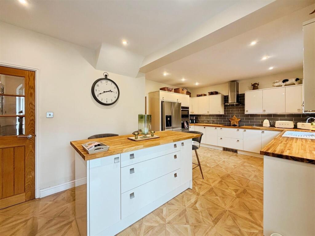 Grasmere Road, Worksop photo 4