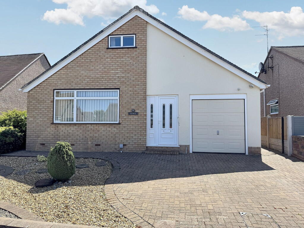 Main image of property: Bryn Derwen, Abergele, Conwy, LL22 8DE