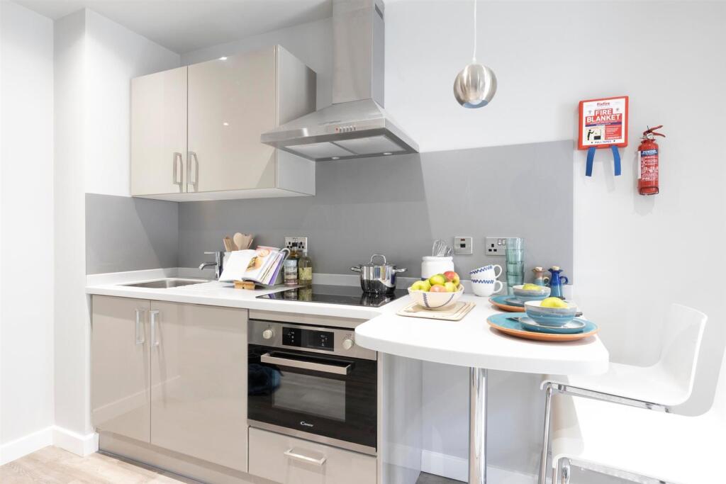 1 bedroom detached house for rent