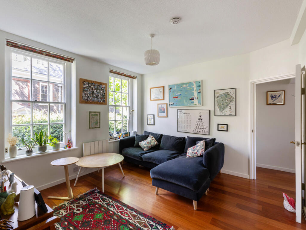 Apartment in London - View 2