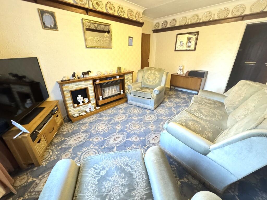 House in Walsall, Pool Hayes, Ashmore Lake - View 4