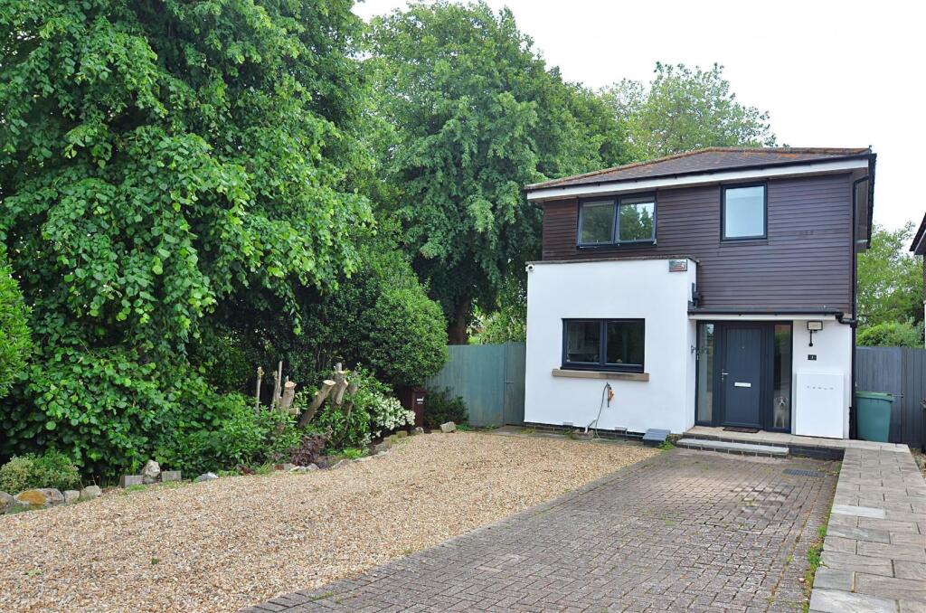 Main image of property: ELMFIELD, RYDE