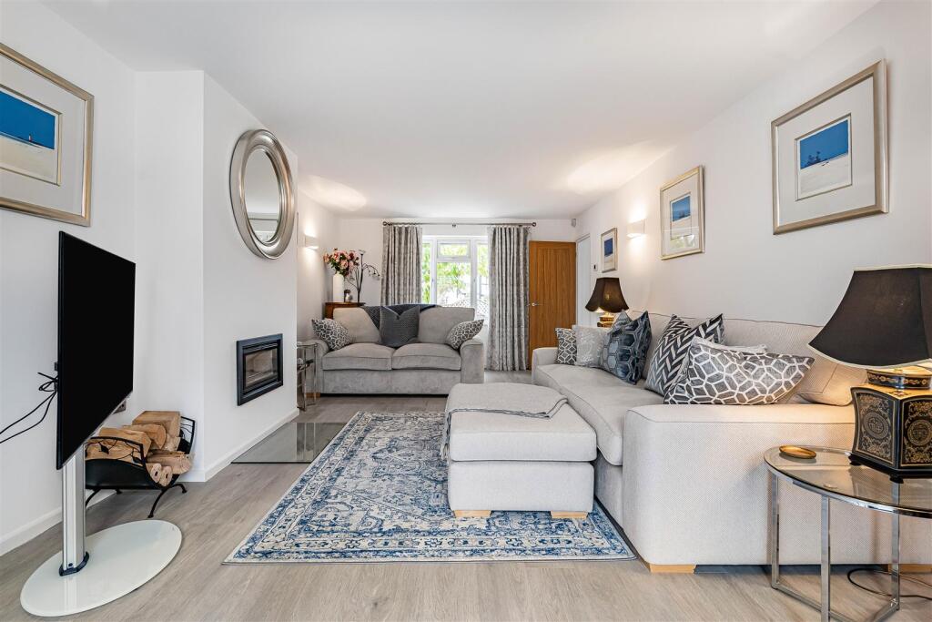 House in Hemel Hempstead, Worminghall - View 5