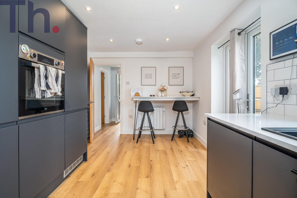 House in Portsmouth, Newport - View 4