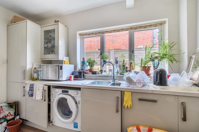 Lawrence Road, Tilehurst, Reading – pohled 6