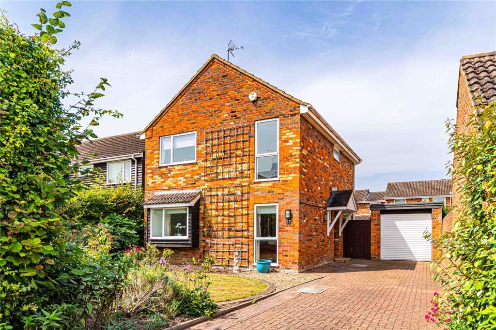 Main image of property: Brownlow Avenue, Edlesborough, Buckinghamshire, LU6