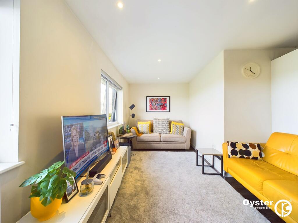 Apartment in Harrow - View 5
