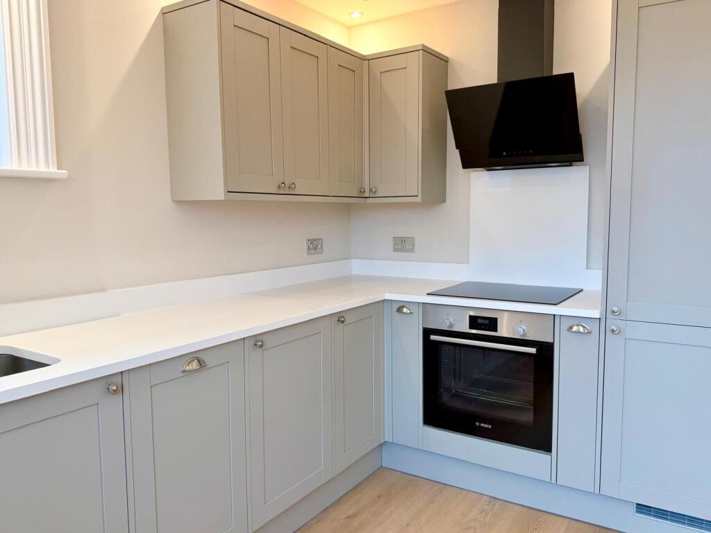 Apartment in Swindon - View 2