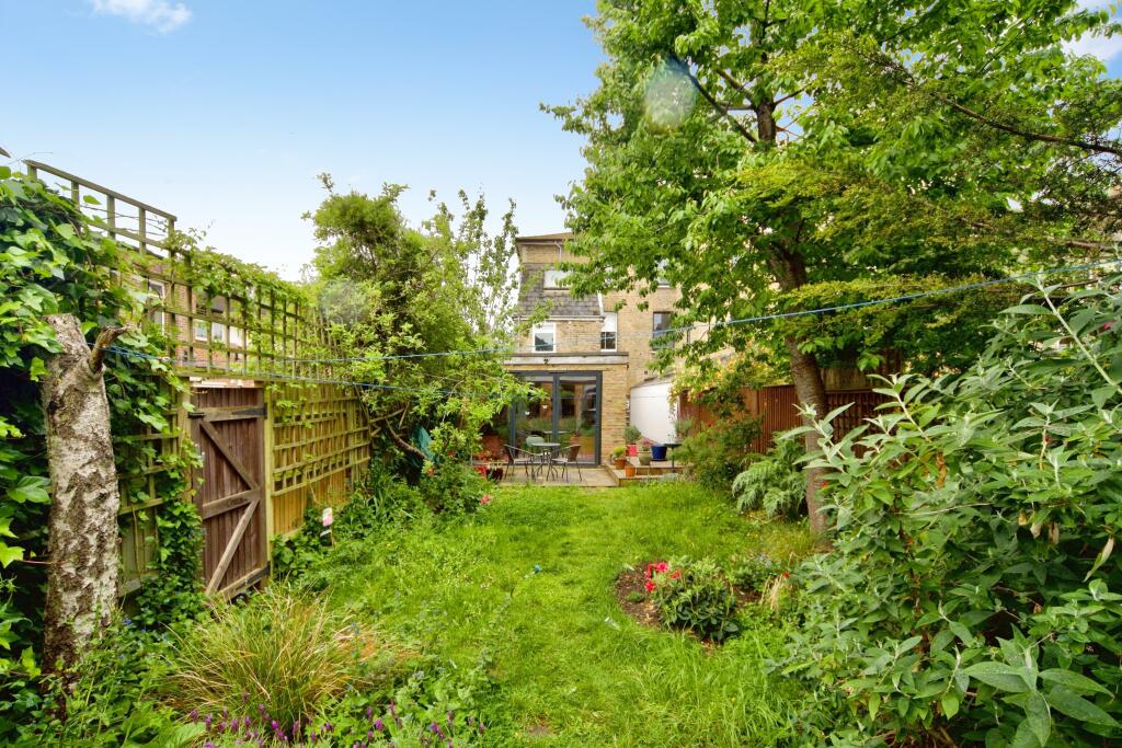 Apartment in London, Crouch Hall Park, Crouch End - View 6