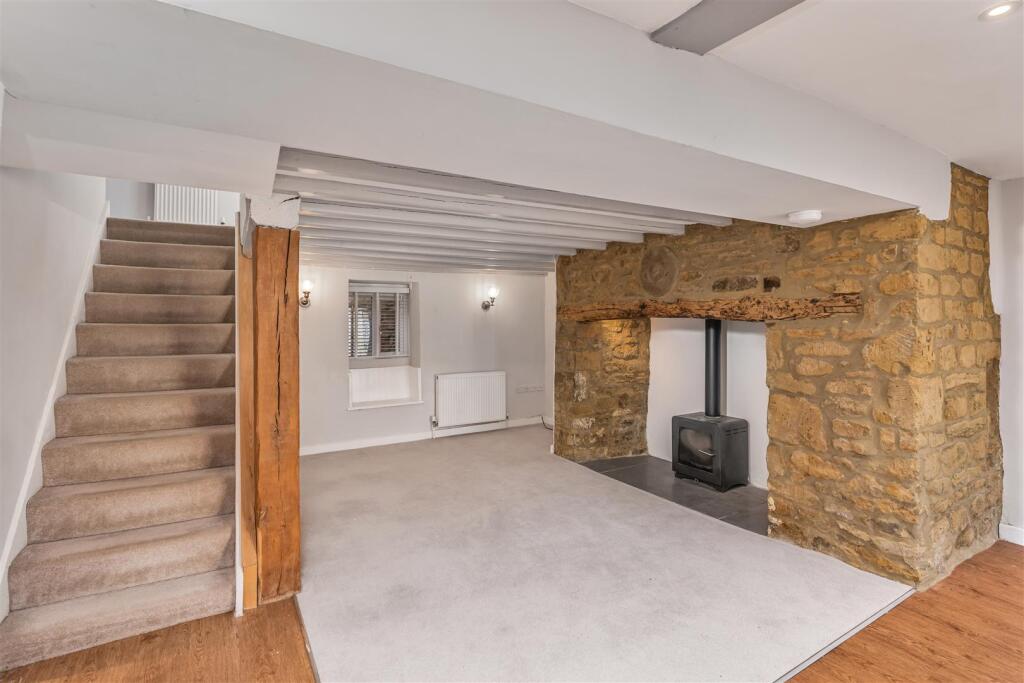 House in Cherwell, Bloxham - More