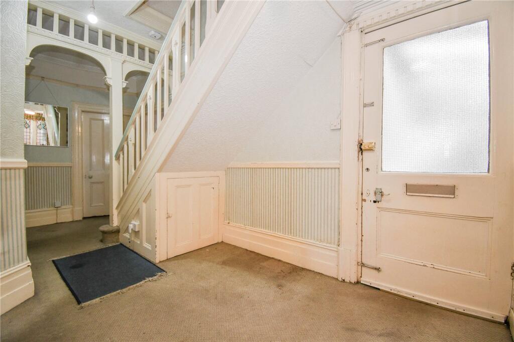 House in Wirral, Liverpool City Region - View 5
