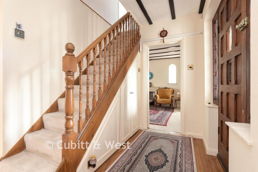 House in Banstead, Nork - View 5