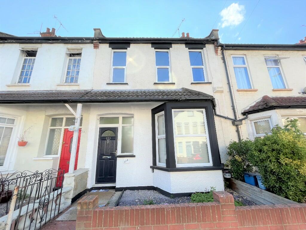 Main image of property: Hainault Avenue, Westcliff-On-Sea, Essex, SS0