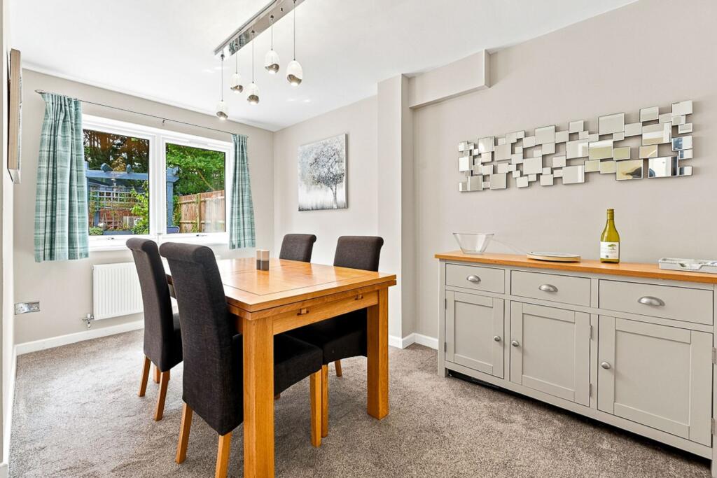 House in Worcester - View 3