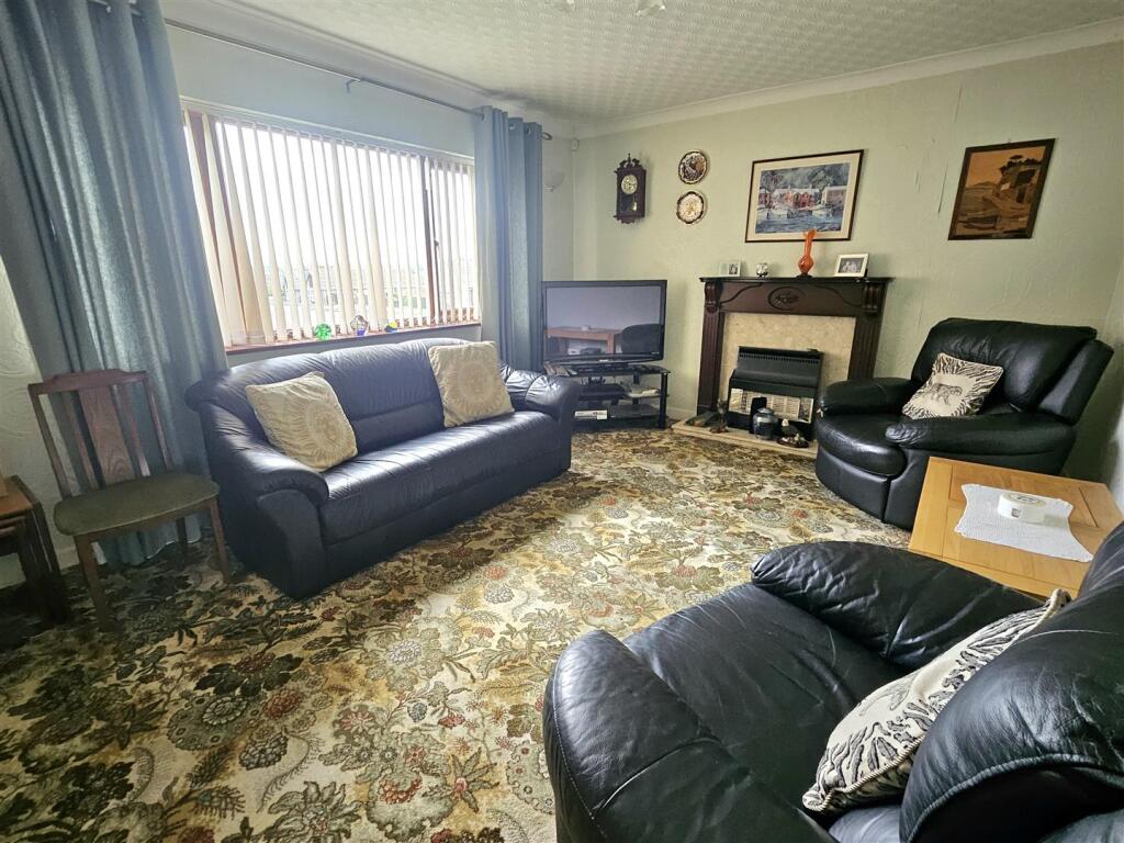House in Rotherham, South Yorkshire - View 2