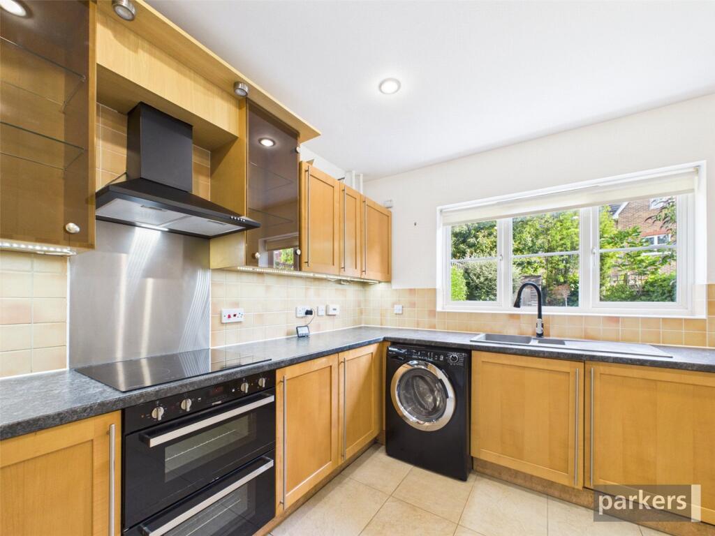 Main image of property: Cintra Close, Reading, RG2