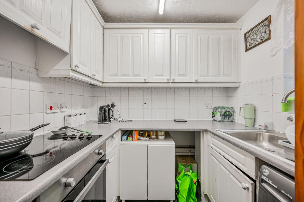 Apartment in London - More