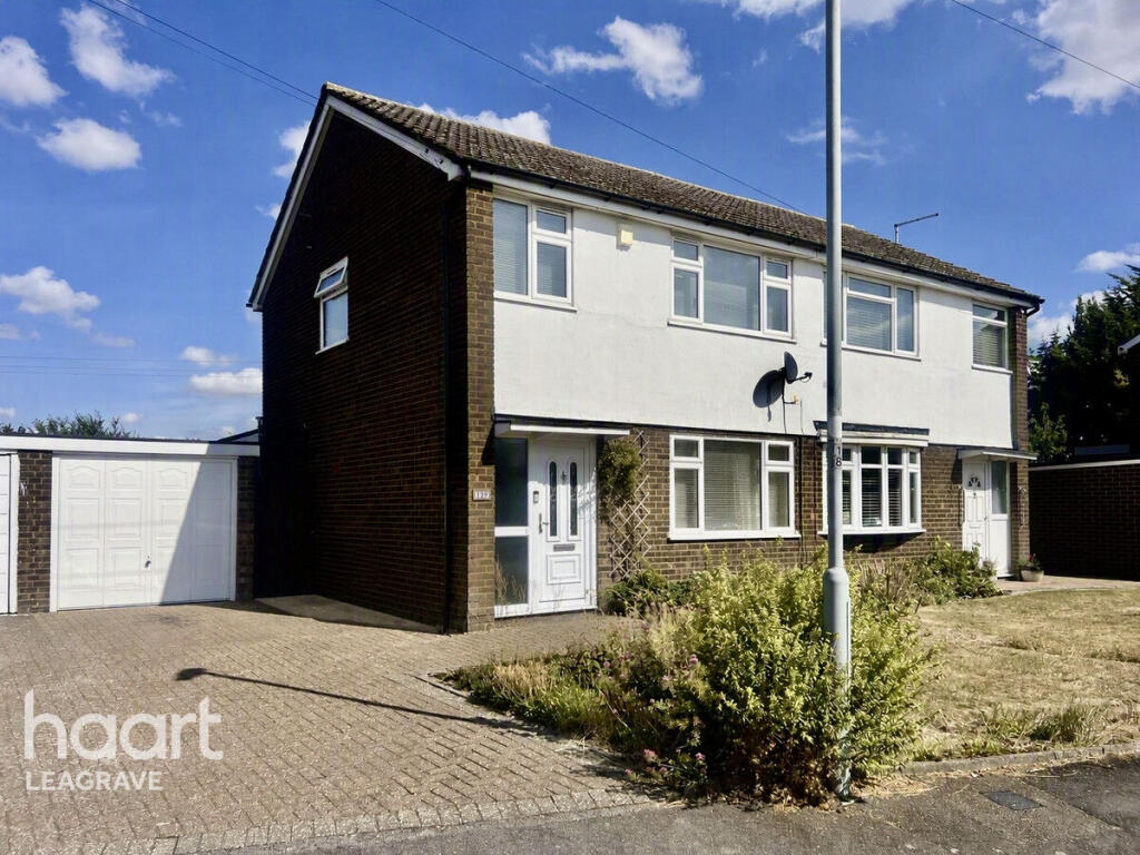 4-bed semi-detached on Kinross Crescent, Luton, £350,000