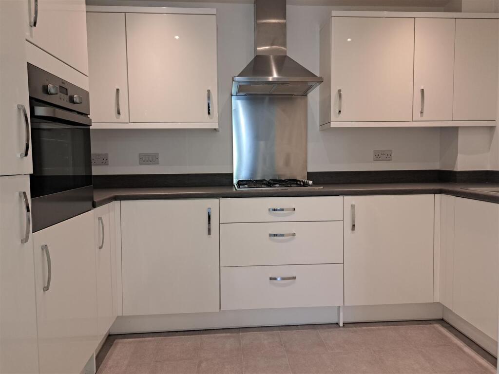 Apartment in Bristol - View 4