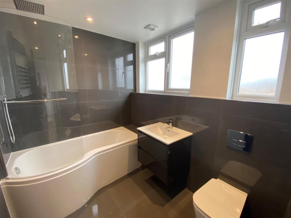 Additional image 4 of Bradmore Green, Brookmans Park, Hatfield