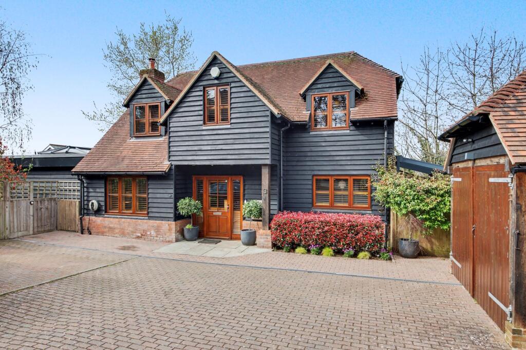 Main image of property: South Downs Close, Swanmore, SO32