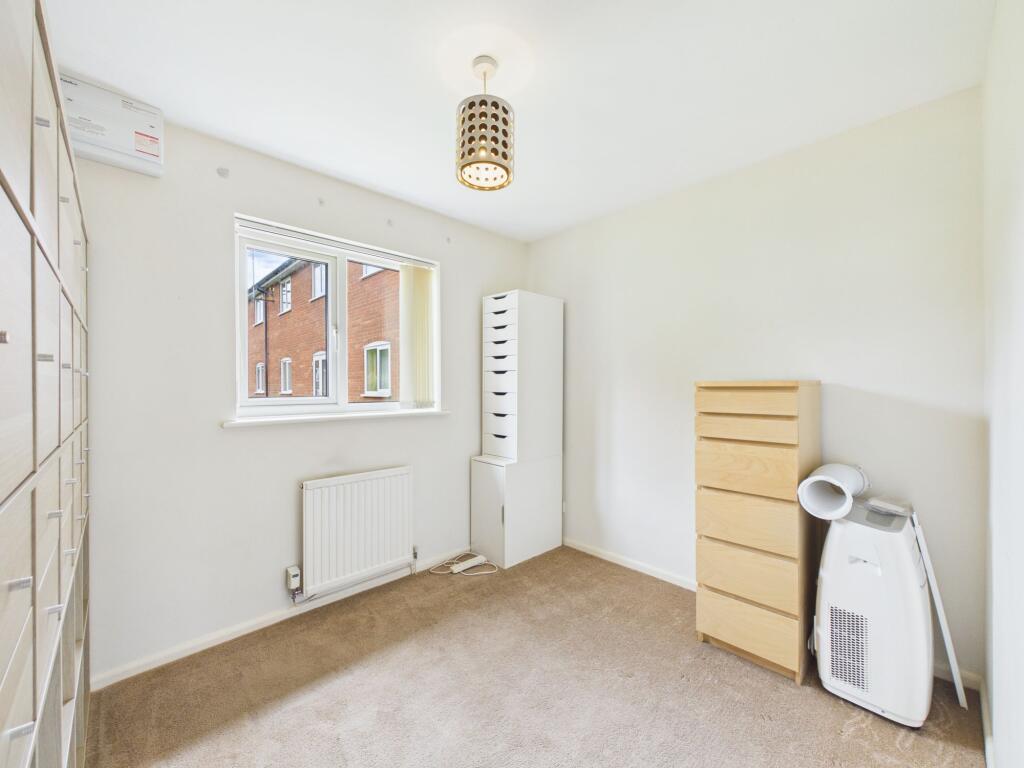 House in Wychavon, Pershore - More