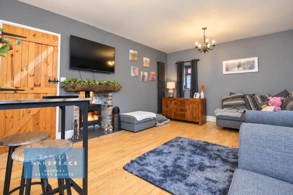 House in Stoke-on-Trent - View 4