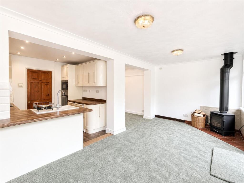 House in Dudley, West Midlands - View 5
