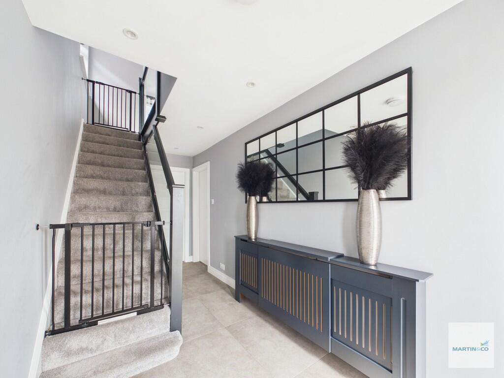 Devitt Drive, Hucknall - More