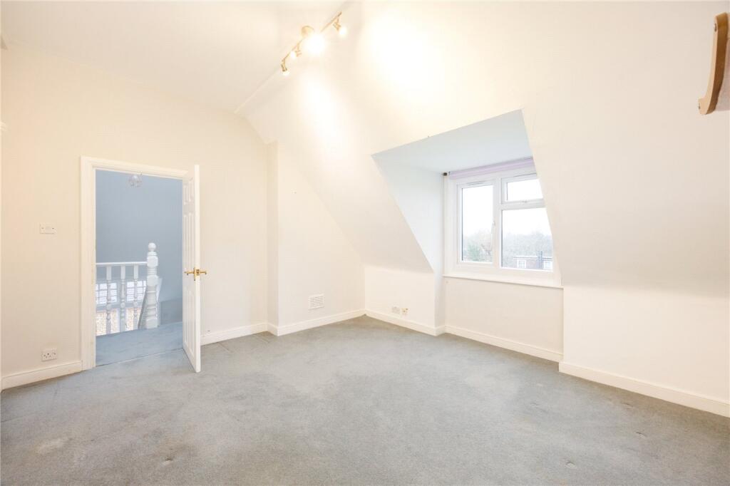 Upper Richmond Road, London, SW15 photo 3