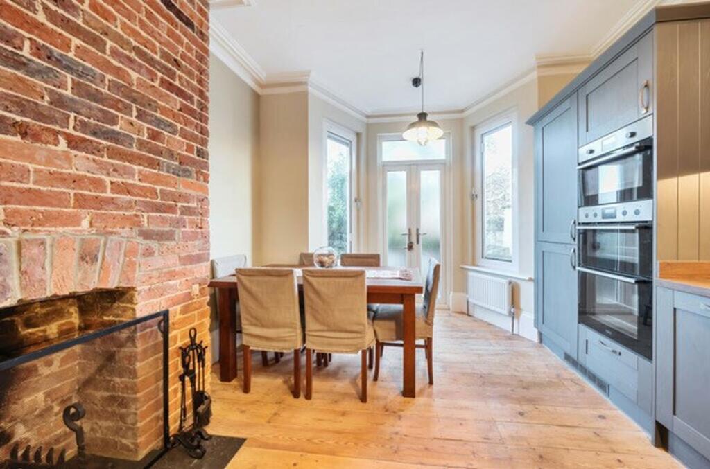 House in Aldershot, Cargate, North Town - View 4