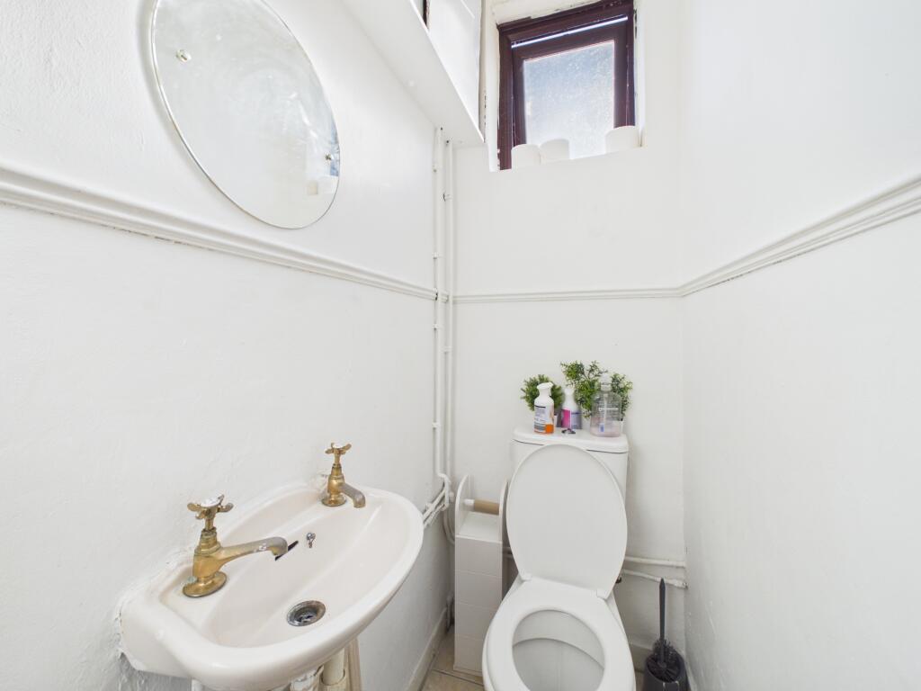 House in Stoke-on-Trent - More