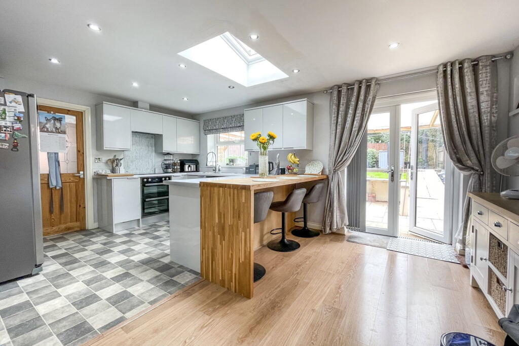House in Plymouth - View 2