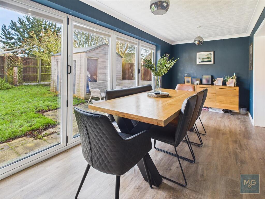 15, Raedwald Drive photo 4