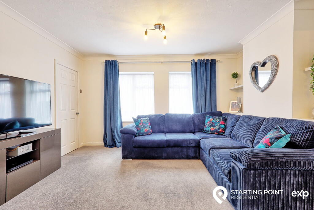 House in Maldon, Heybridge - More