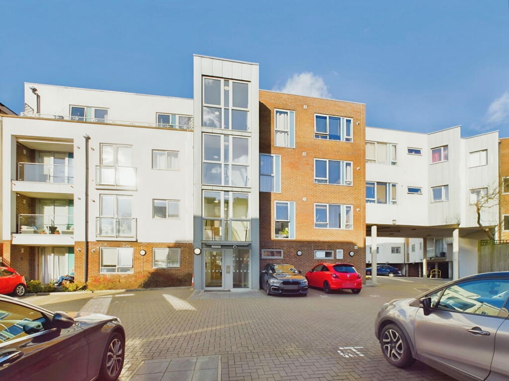 Main image of property: Denne Parade, Horsham