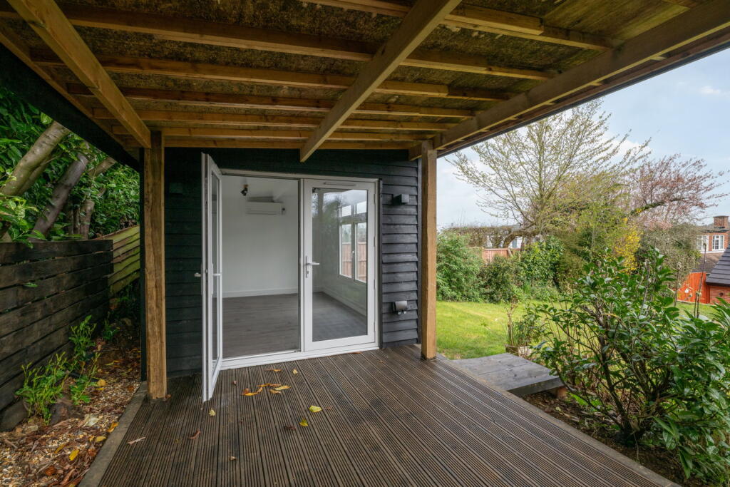 Additional image 43 of Park Rise Close, Harpenden, Hertfordshire, AL5 3AW