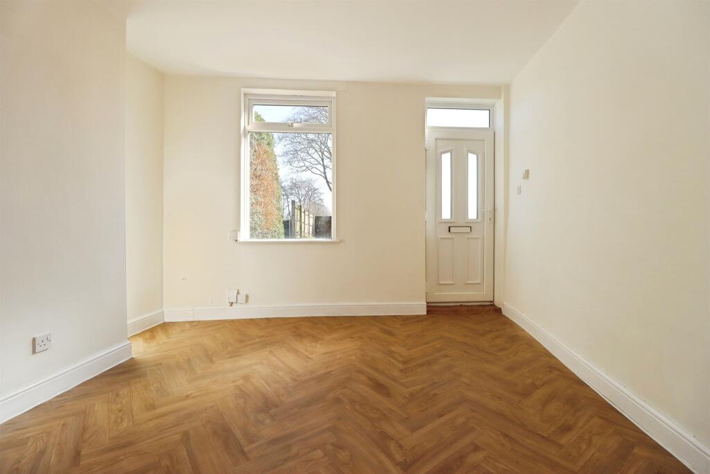 House in Rothwell, North Northamptonshire - View 3