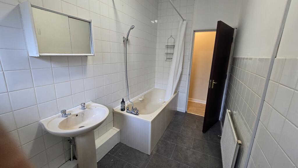 Apartment in Leicester - More
