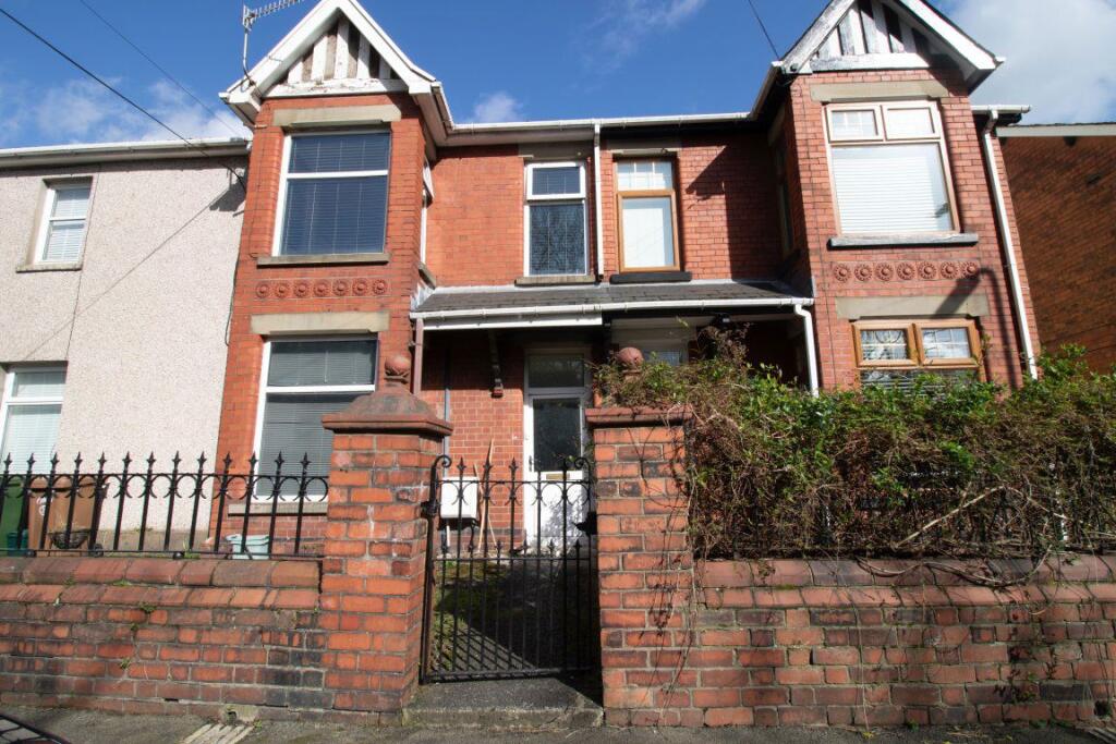 Main image of property: FFF 1a Carlton Terrace, Crosskeys