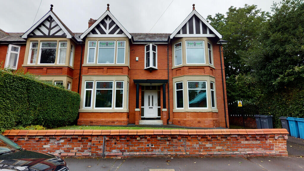 Main image of property: Heaton Road, Manchester