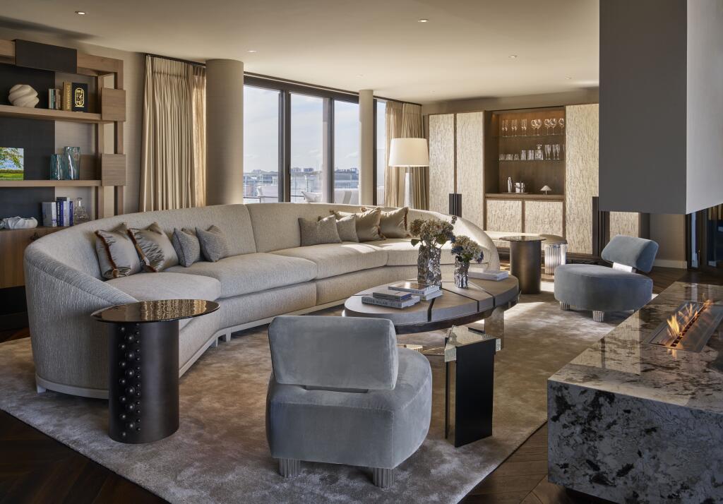 1 Waverly Square, London, 
SW10 0JX photo 2