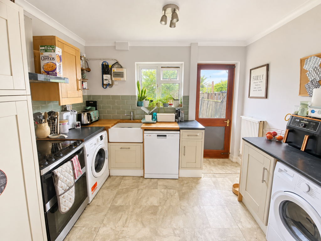 Apartment in Maidstone, Staplehurst - View 4