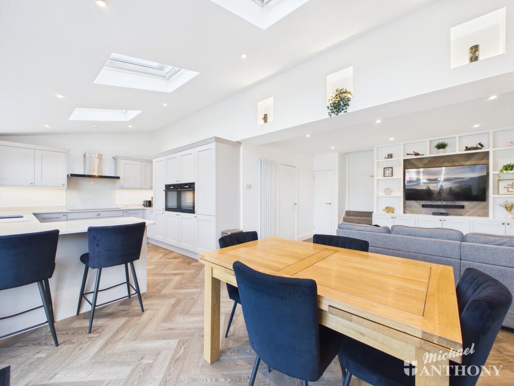 Main image of property: Staveley Road, Dunstable