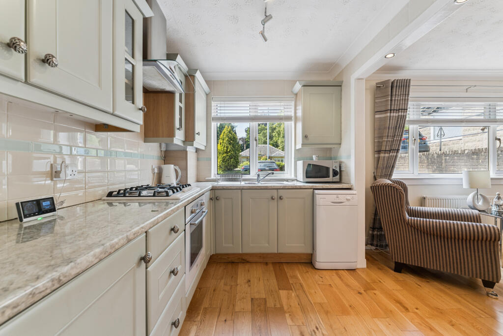Apartment in Milngavie, South Mains, East Dunbartonshire - More