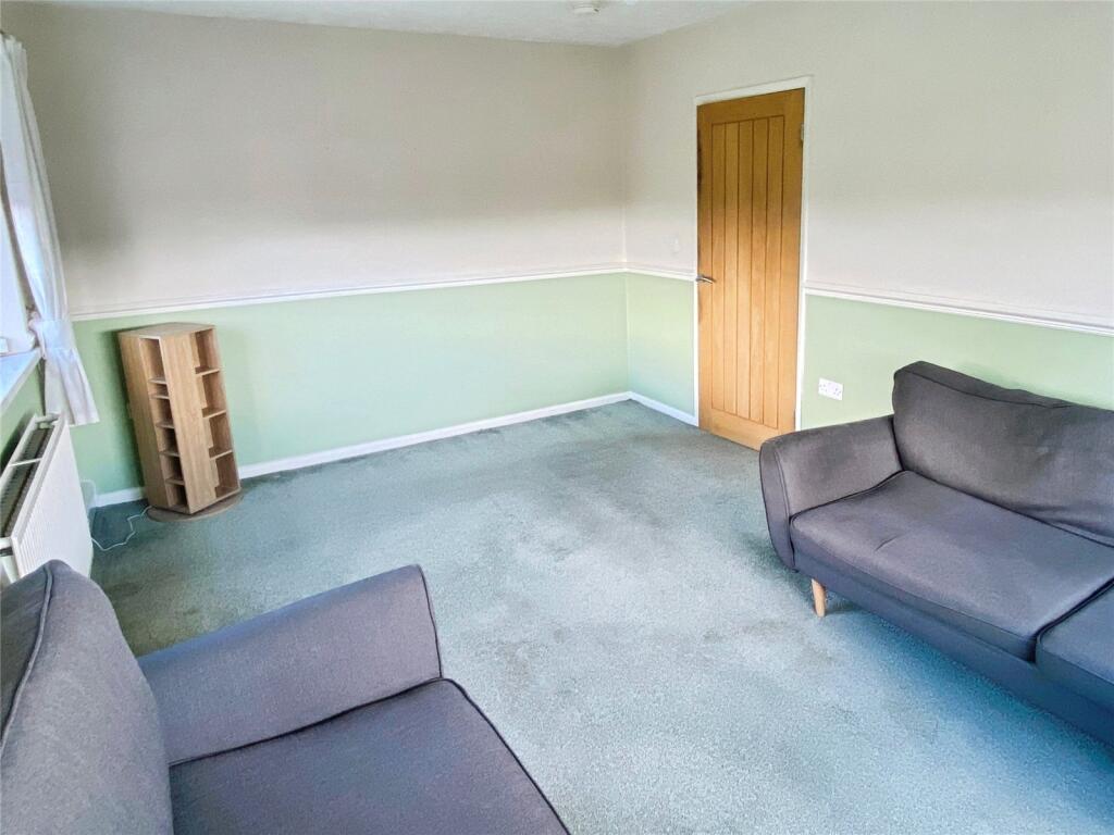 Cardigan Close, Soothill, Batley, WF17 photo 5