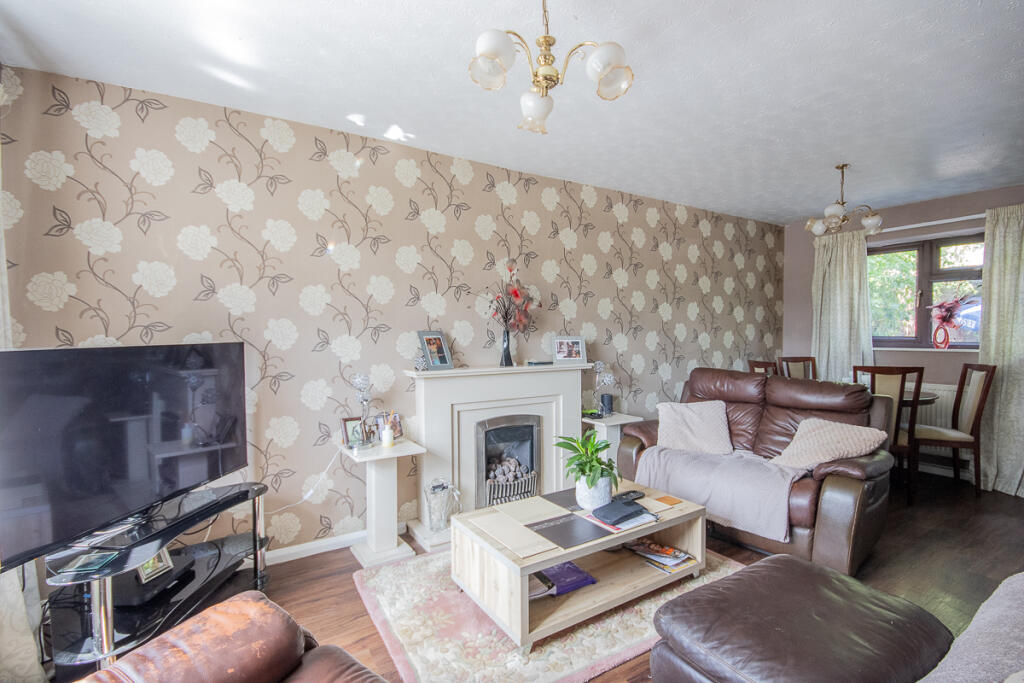Sedgebrook Close, Oakwood photo 3