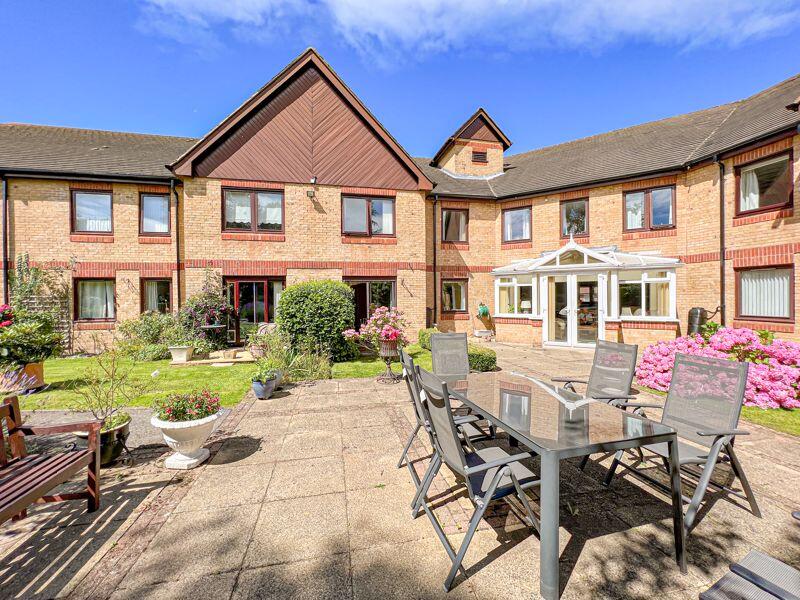 Apartment in Walsall, Hardwick - View 2
