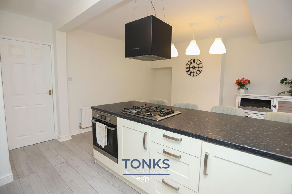 House in Dudley, West Midlands - View 4