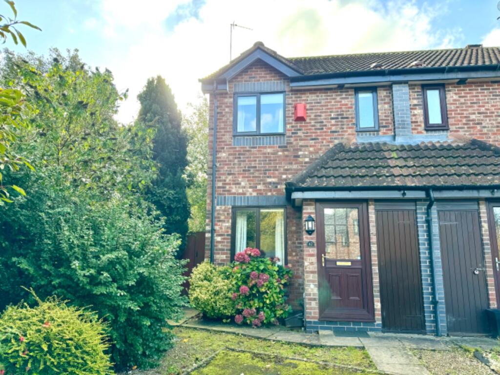 Main image of property: 42 Waterside Mews, Newport, Shropshire, TF10 7PA